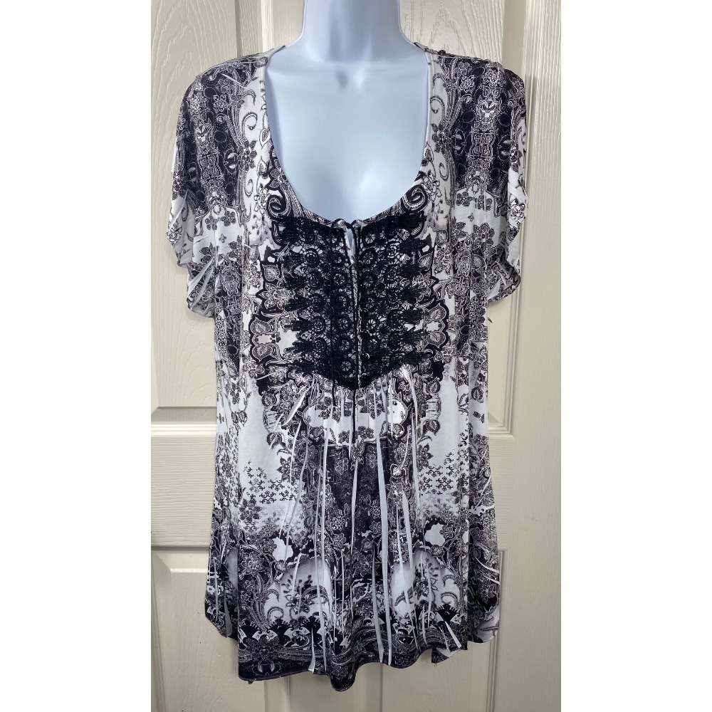 Live and Let Live Paisley Lace Top Blouse Short Sleeve Black‎ White Boho XXL